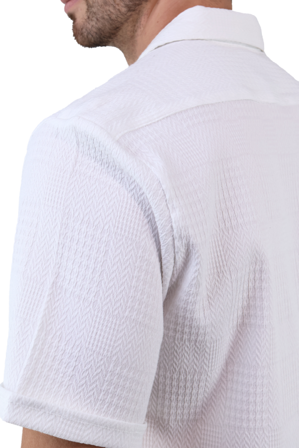 Camisa Blanca Texturizada Manga Corta Estilo Casual de Algodón para Caballero